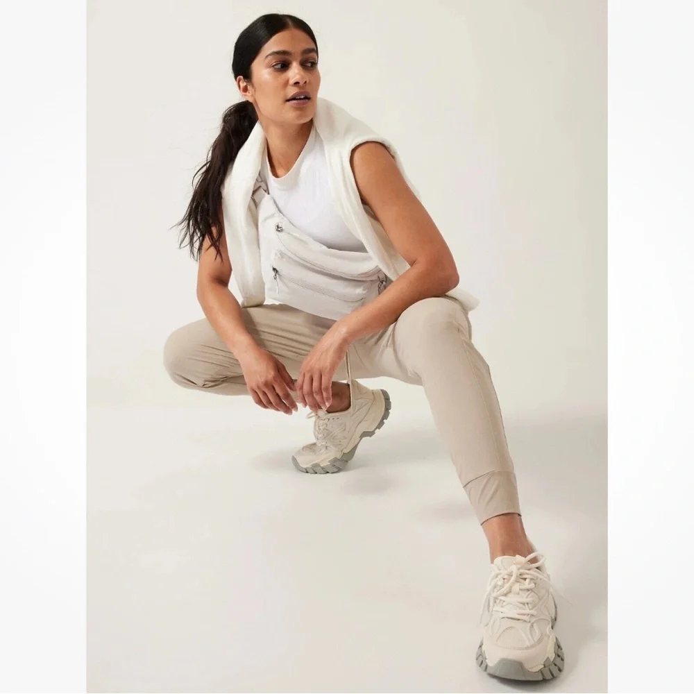 Athleta Trekkie North Jogger - Picture 2 of 16